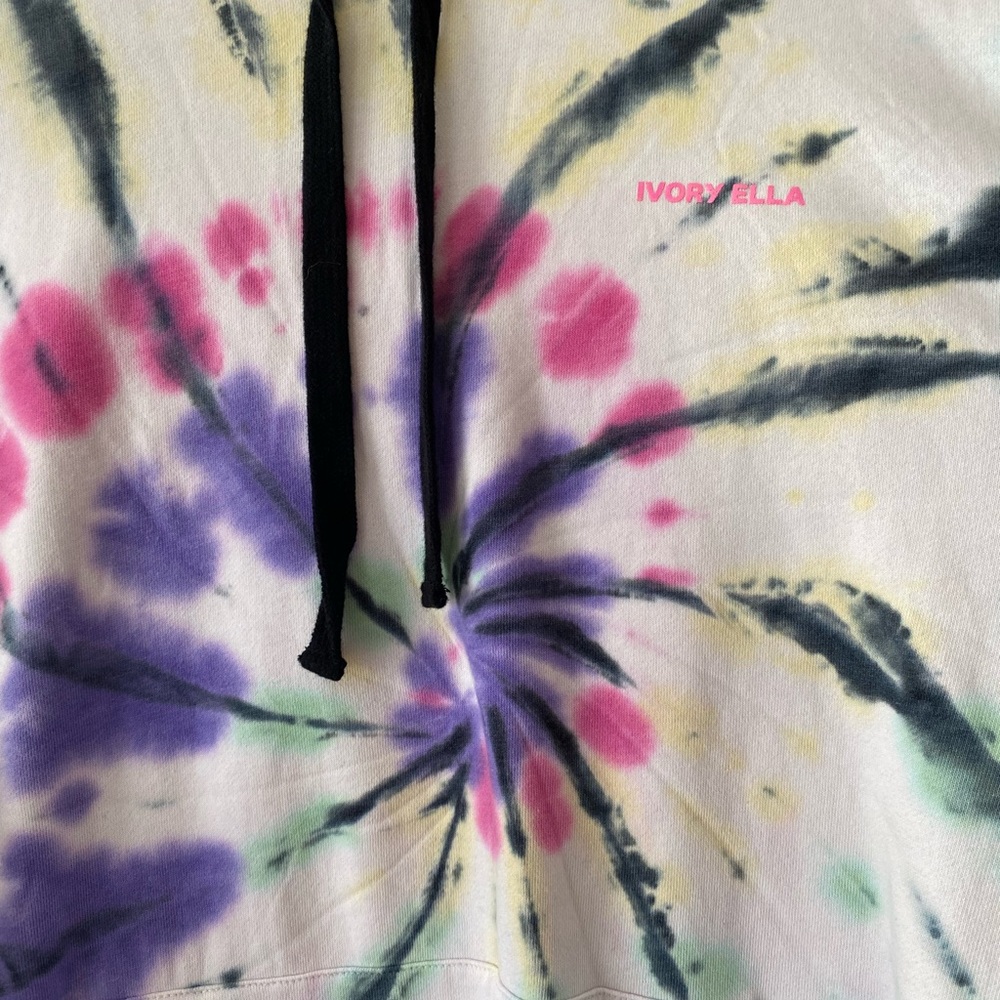 Ivory Ella Tie-dye Oversized Hoodie!